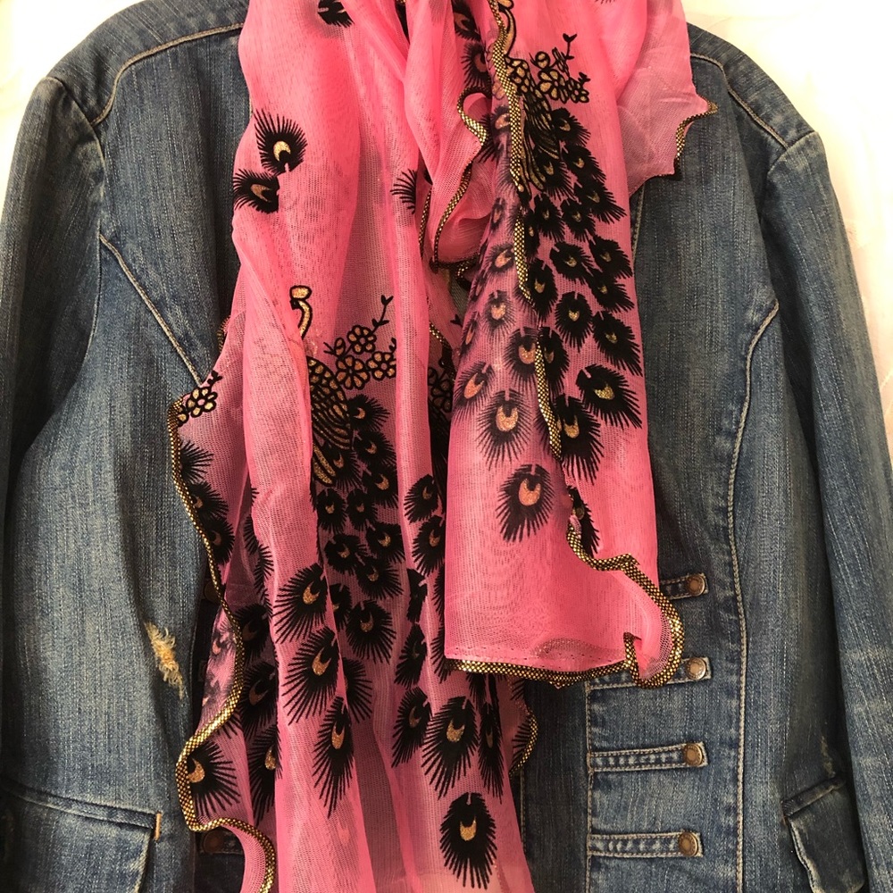 ☀️Parisian-style Gold-trim PINK Peacock Scarf🦚 - Picture 6 of 8